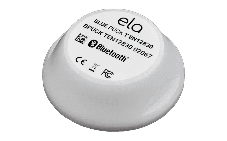 Puck Bluetooth bleu pour matériel sportif, design compact et résistant, compatible avec appareils co.