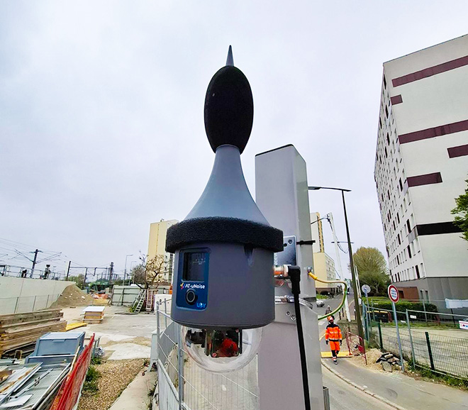 Photo du capteur uNoise sur le chantier
